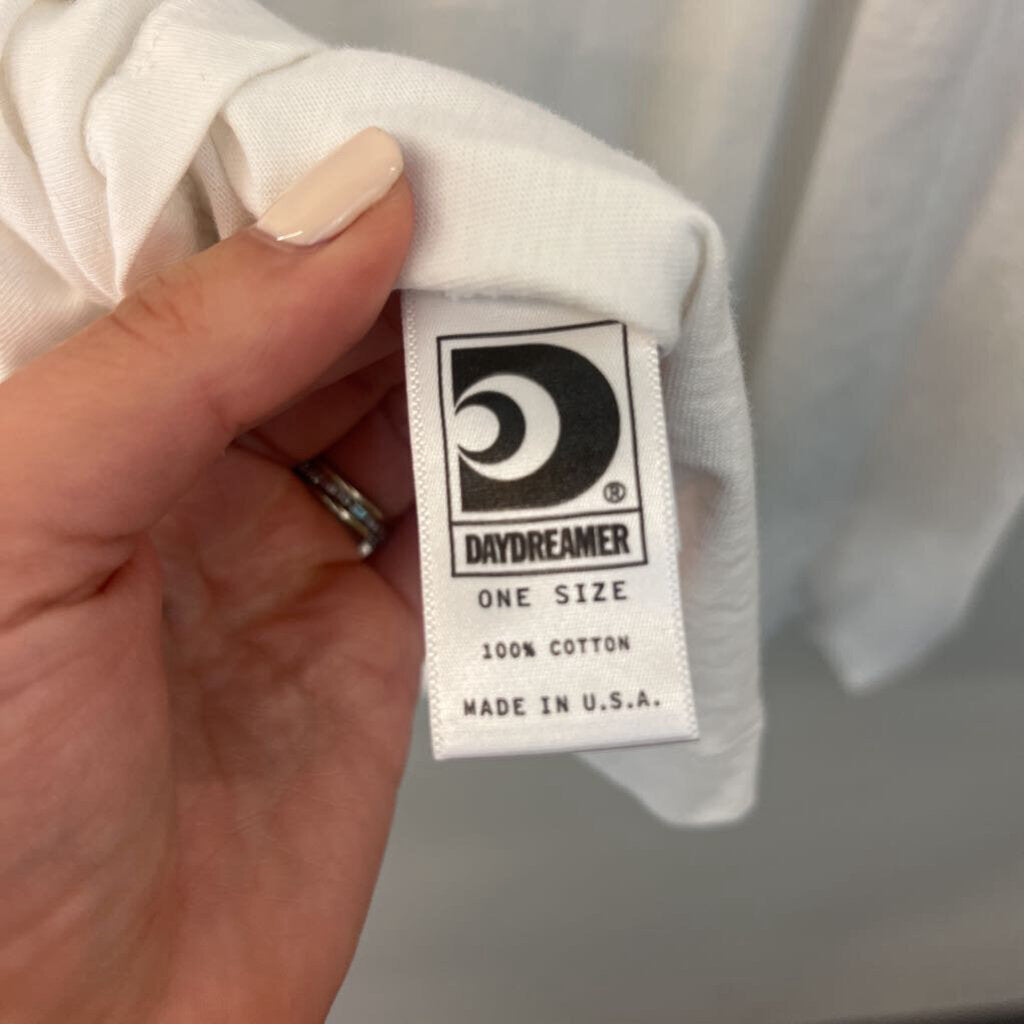 Day Dreamer White/ Multi Elvis Short Sleeve Graphic Tee Large