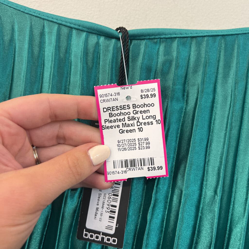 Boohoo Green Pleated Silky Long Sleeve Maxi Dress 10