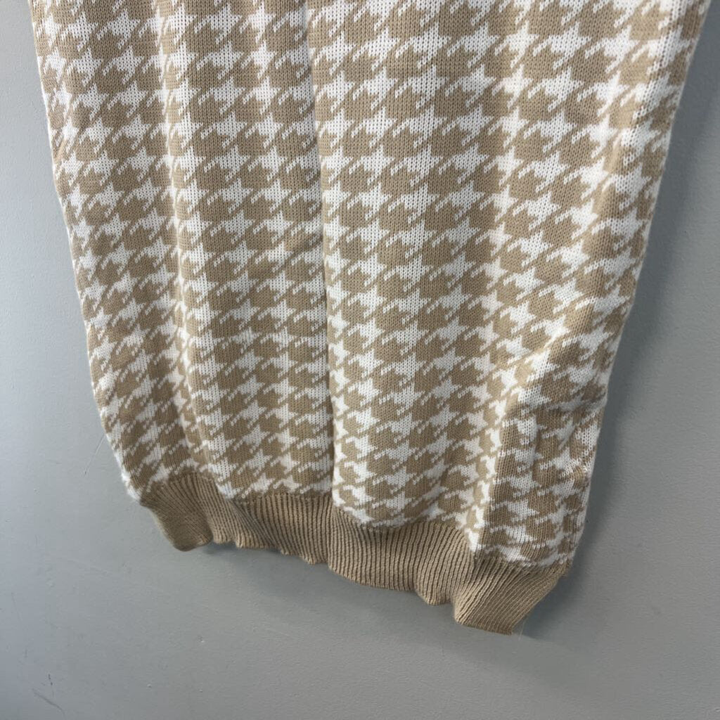 Rebellious Beige/ Cream Houndstooth Sweater Vest Top Medium/ Large