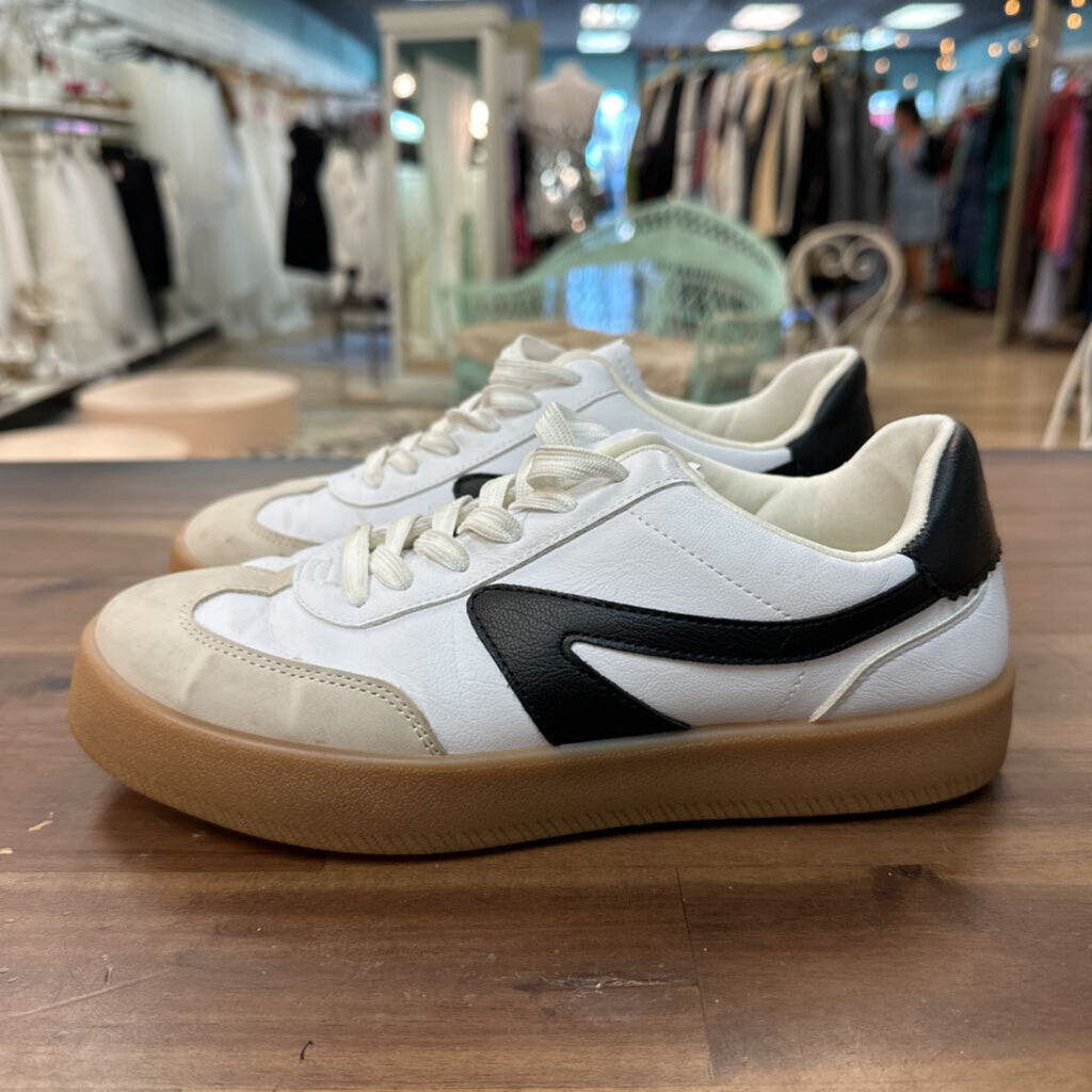 Dolce Vita White/ Black Russo Sneakers 8.5