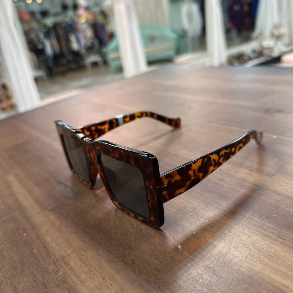 Brown Leopard Print Square Sunglasses