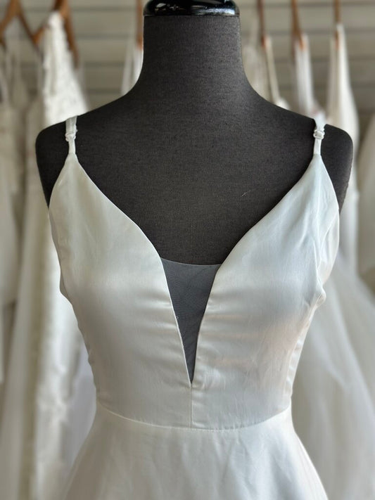 Lulus Ivory Simple A Line Bridal Gown Extra Large