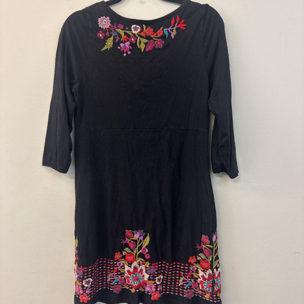 JW Los Angeles Black/ Multi Embroidered Print Long Sleeve Dress Large