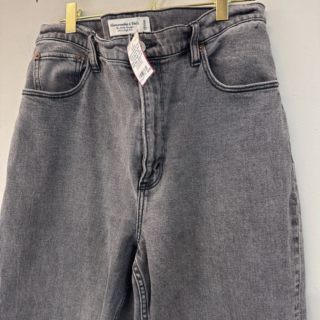 Abercrombie and Fitch Black The Ankle Straight Ultra High Rise Jeans 31