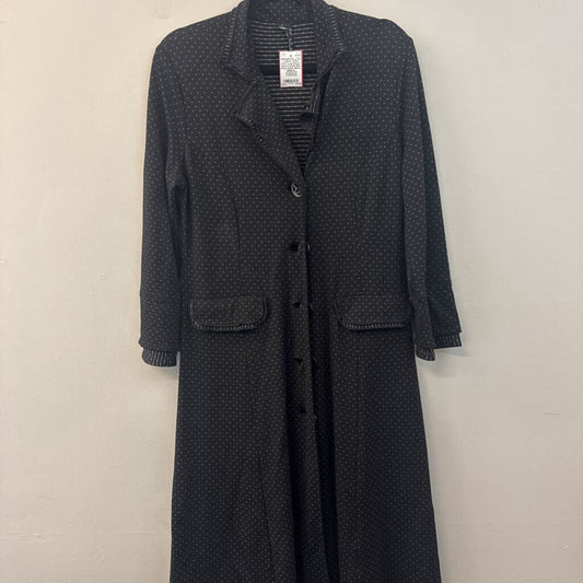 By JJ Black/ White Print Long Sleeve Button Down Midi Dress Small