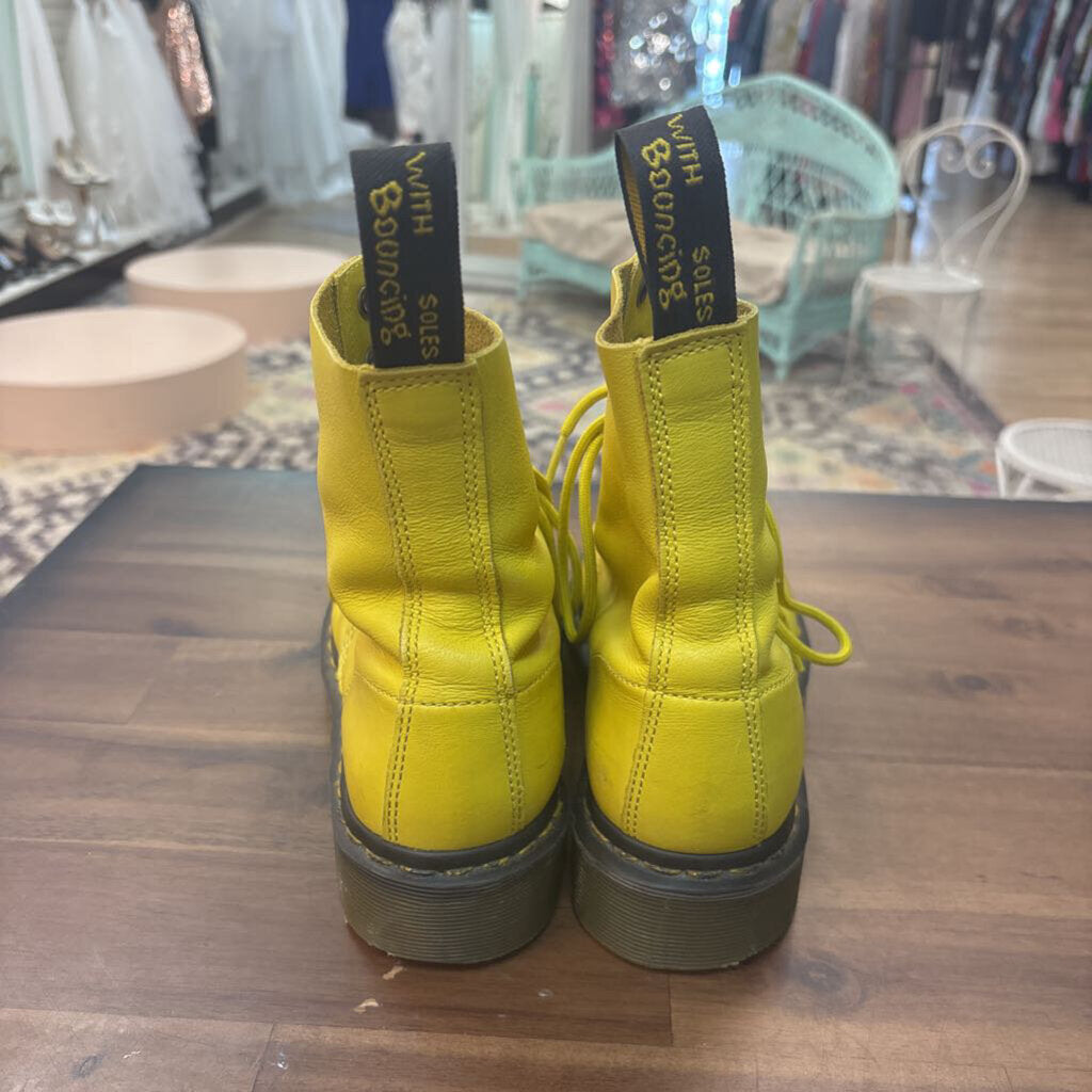 Dr Martens Yellow Leather Lace Up Ankle Boots 8