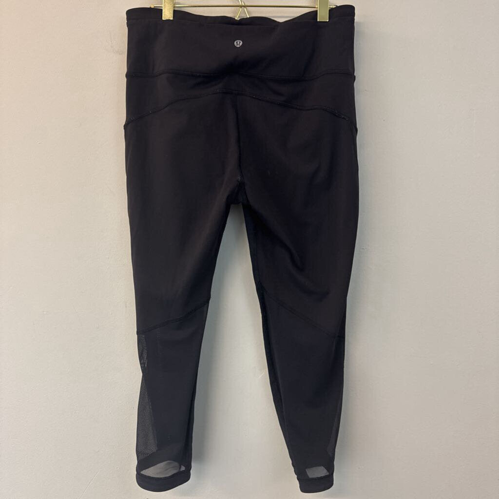 Lululemon Black Cropped Leggings 10