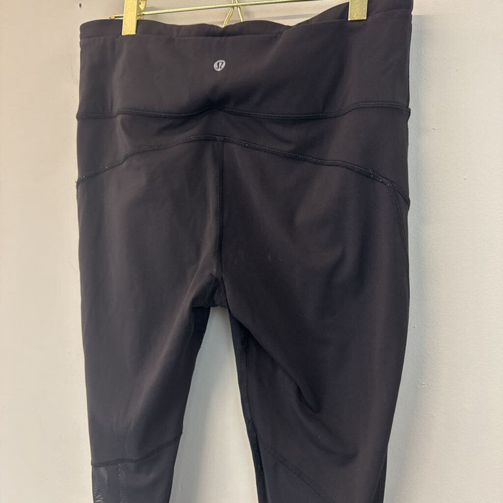 Lululemon Black Cropped Leggings 10