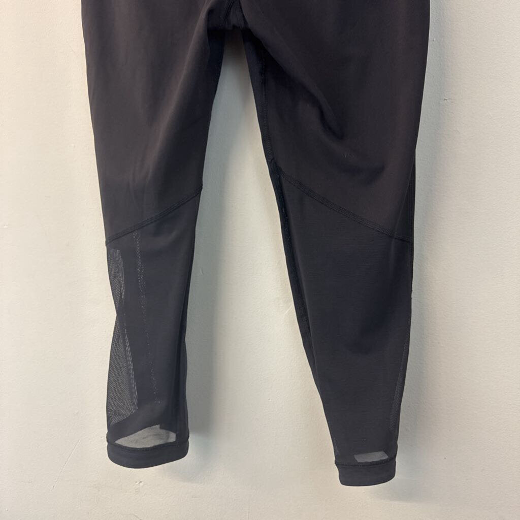 Lululemon Black Cropped Leggings 10