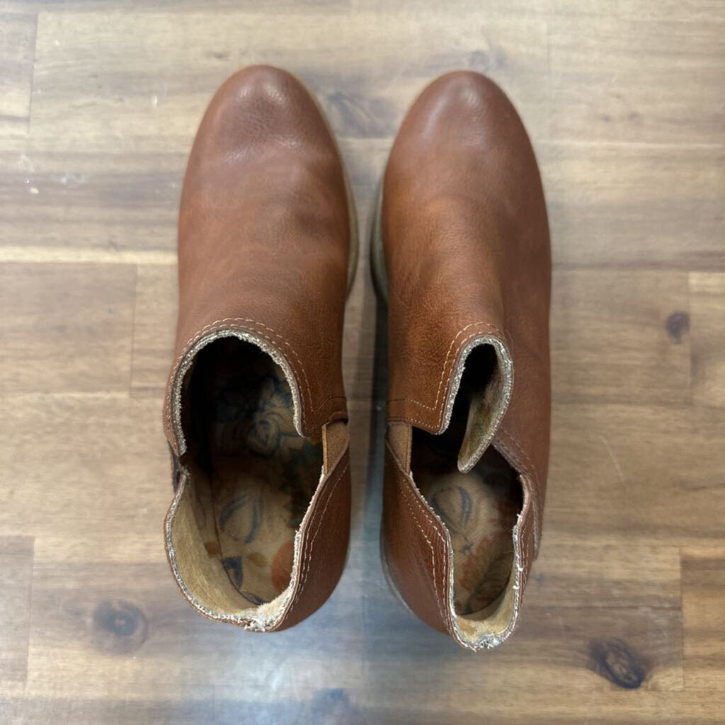 BOC Brown Leather Ankle Boots 7.5