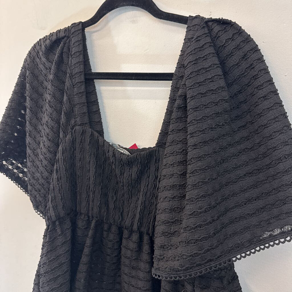 Sarah Hann Black/ Beige Textured Short Puff Sleeve Top Small