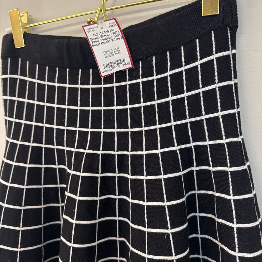 Black/ White Print Sweater Skirt Small