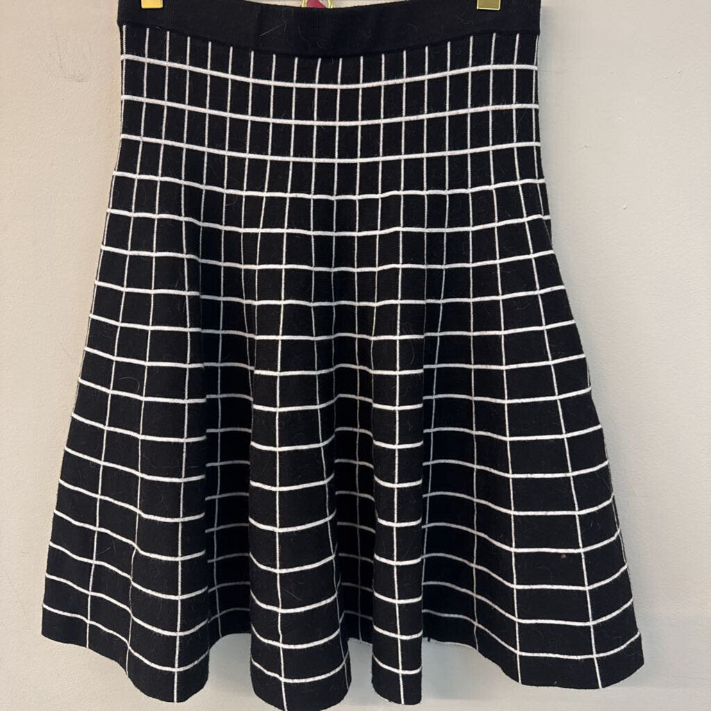 Black/ White Print Sweater Skirt Small