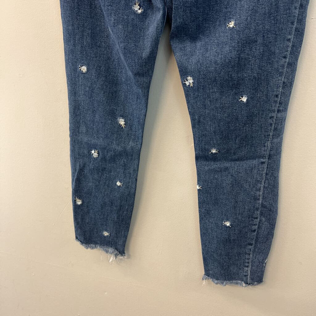 Abercrombie and Fitch Dark Wash Embroidered Flower Simone Jeans 29