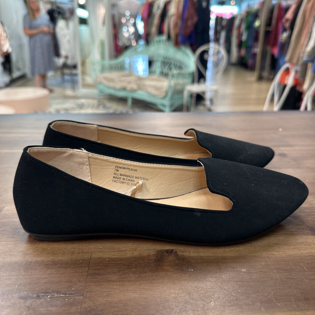 Madden Girl Black Suede Point Toe Flats 7