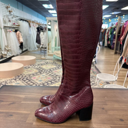 Franco Sarto Burgundy Crocodile Leather Tribute Tall Boots 9