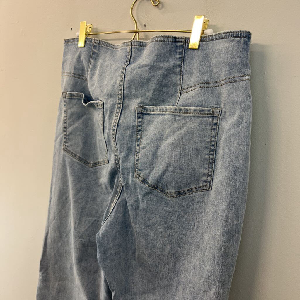 Knox Rose Light Wash Pull On Flare Leg Jeans 16