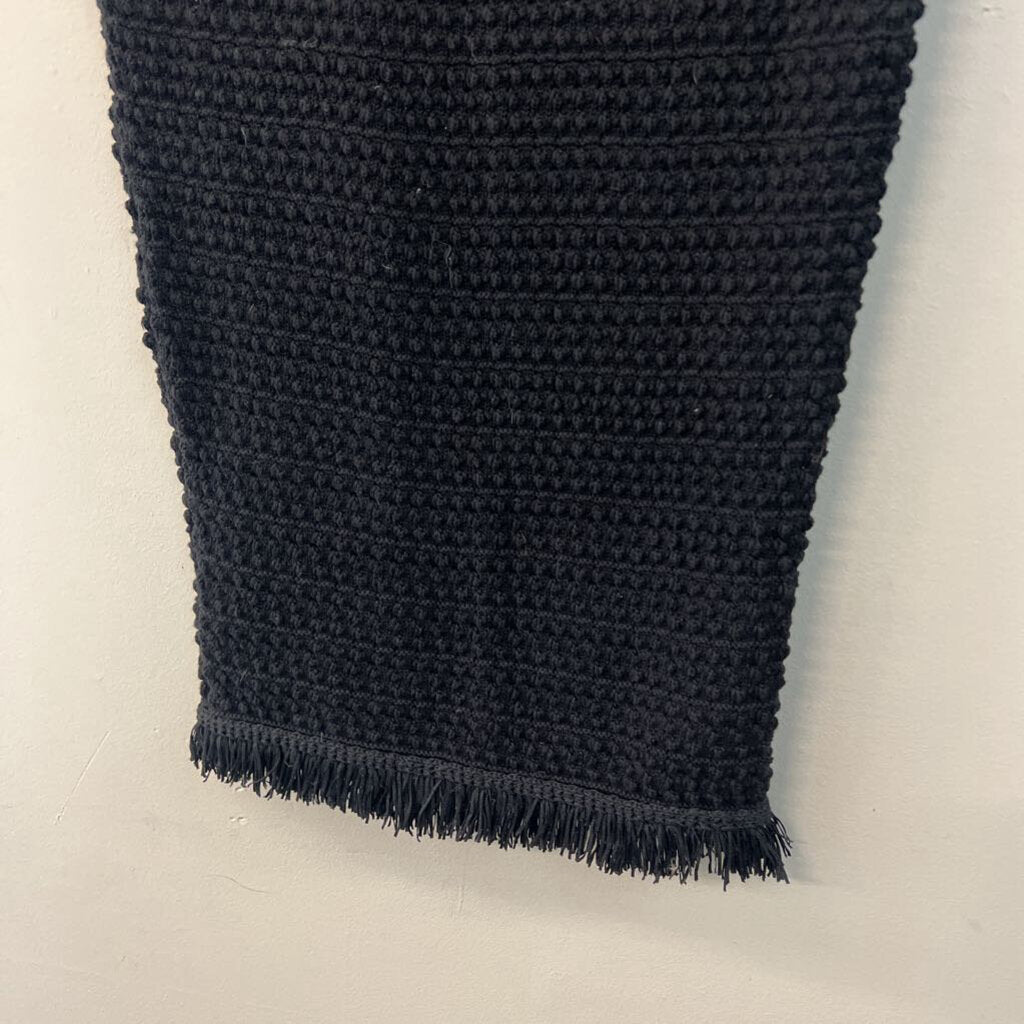 Aqua Black Textured Knit Midi Skirt Medium