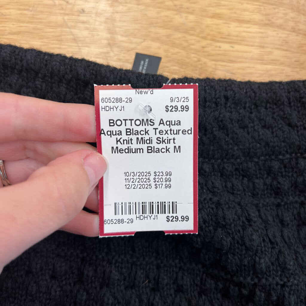 Aqua Black Textured Knit Midi Skirt Medium