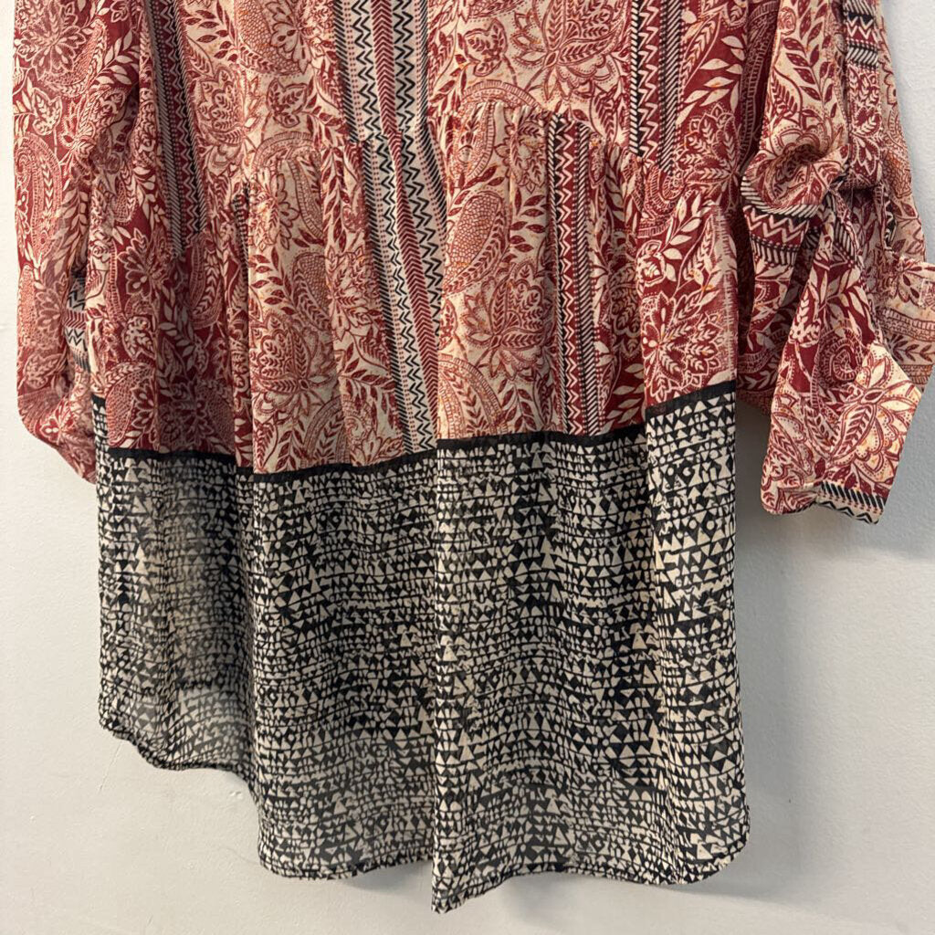 Daniel Rainn Beige/ Black/ Red Print Long Sleeve Top Medium