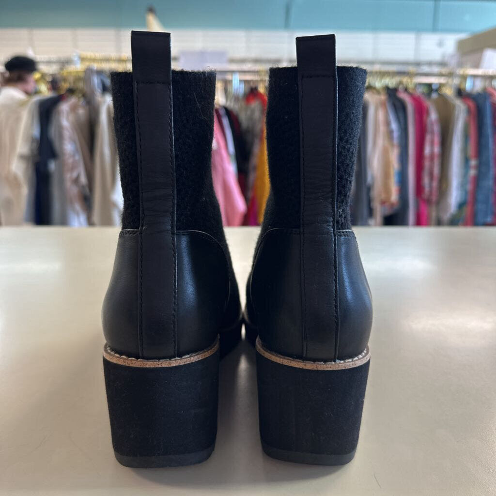 Sofft Black Elaina Wedge Booties 9