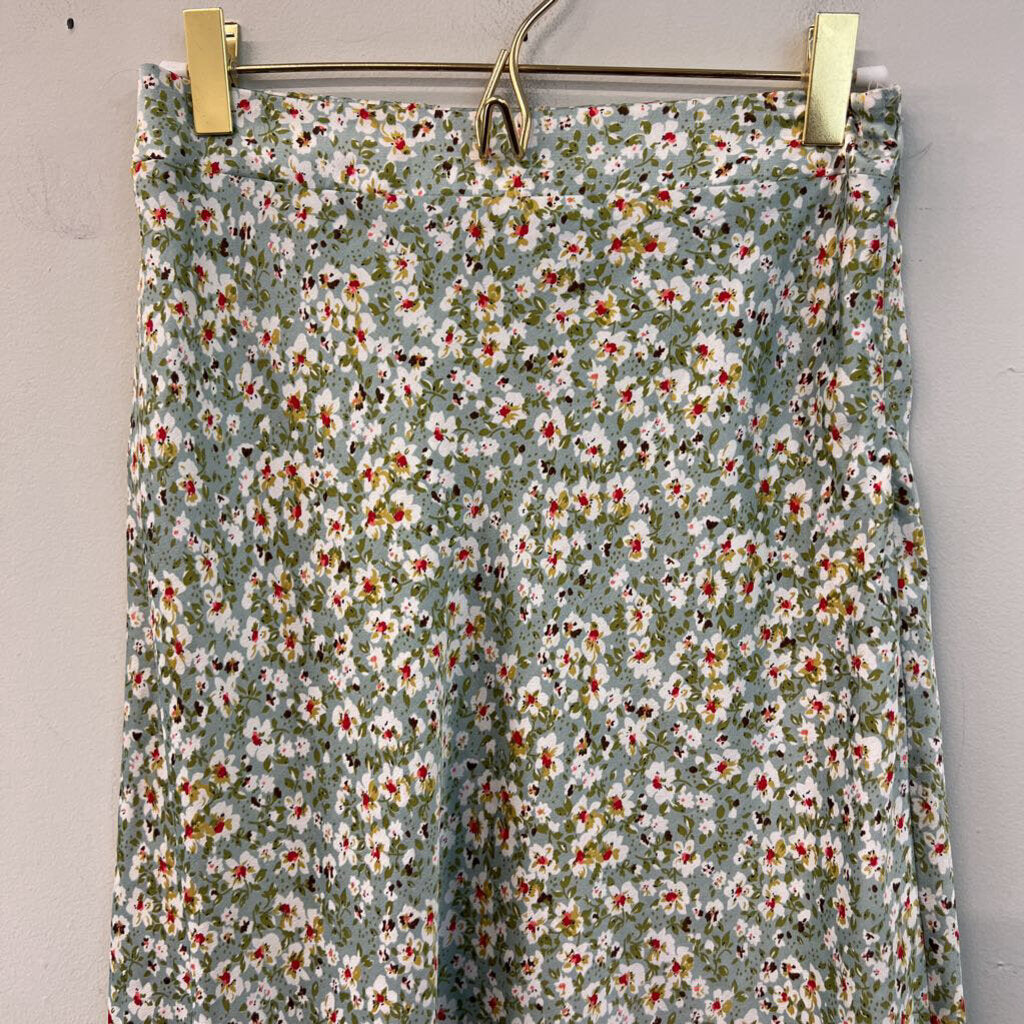 Know One Cares Green/ White Floral Print Silky Midi Skirt Small