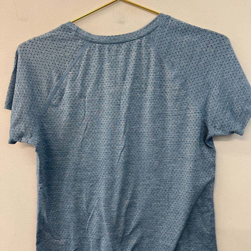 Rabbit Blue Short Sleeve Athletic Top Medium