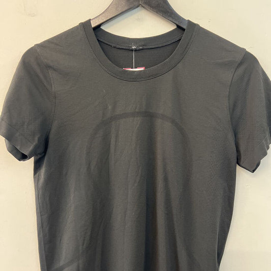 Lululemon Black Short Sleeve Athletic Top Small
