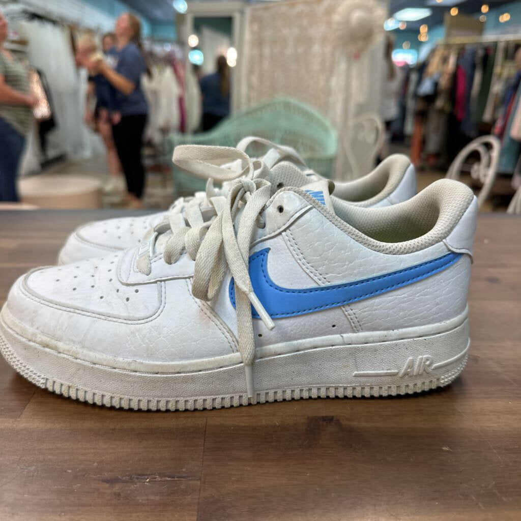 Nike White/ Blue Air Force Low Sneakers 7.5