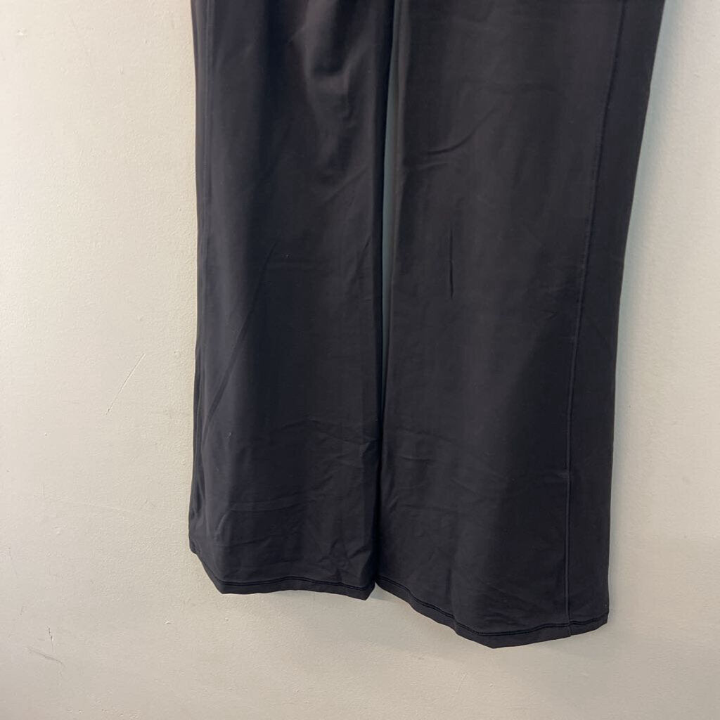 Athleta Black Salutation Stash Flare Leggings Small
