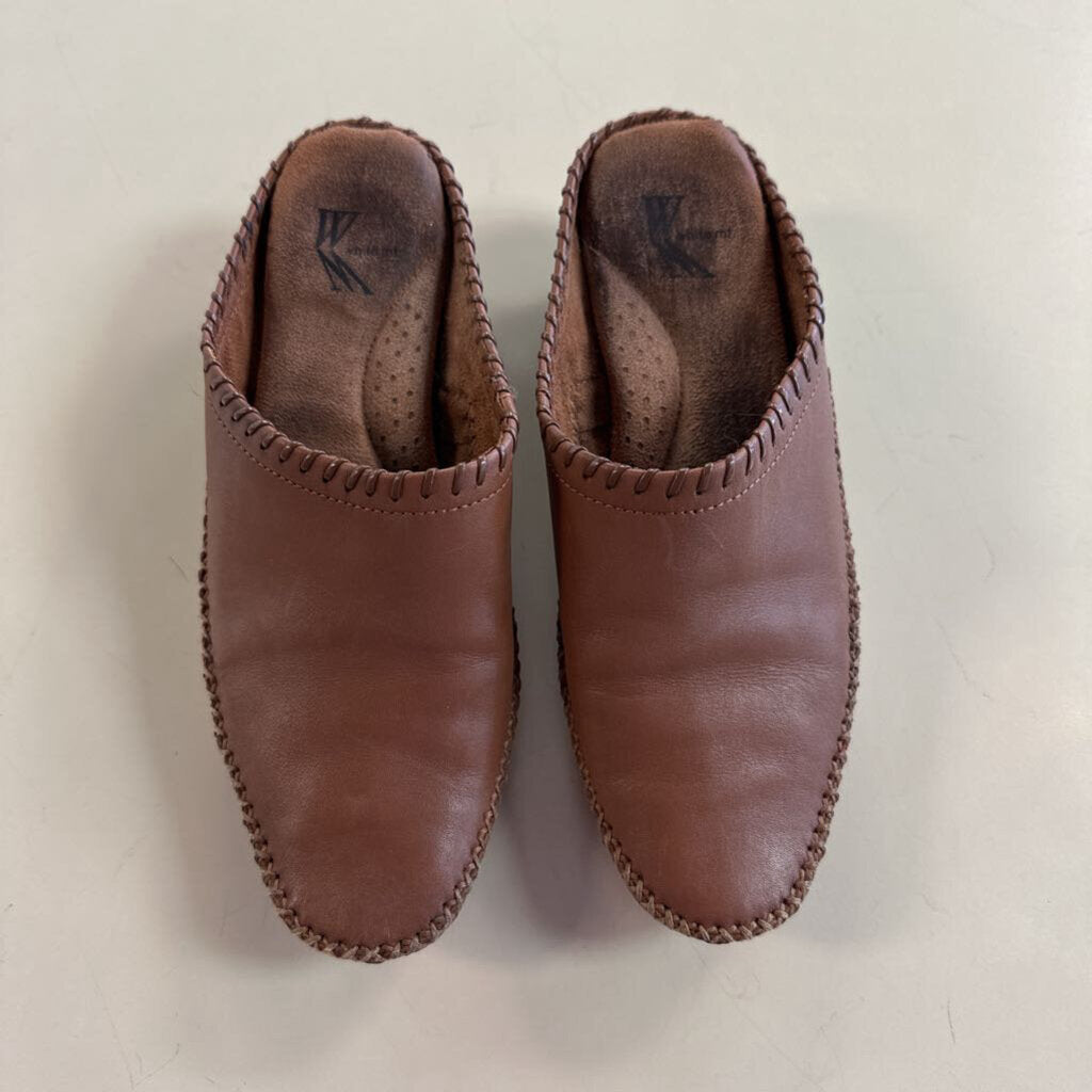 White Mountain Brown Leather Mules 7