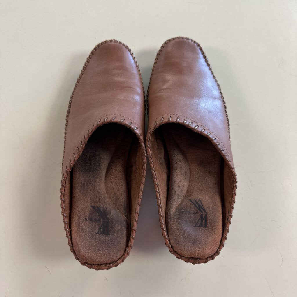 White Mountain Brown Leather Mules 7