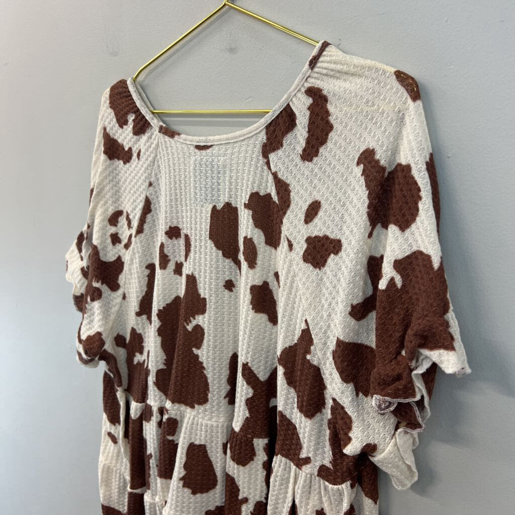 Simply Southern Cream/ Brown Cow Print Short Sleeve Top Extra Large
