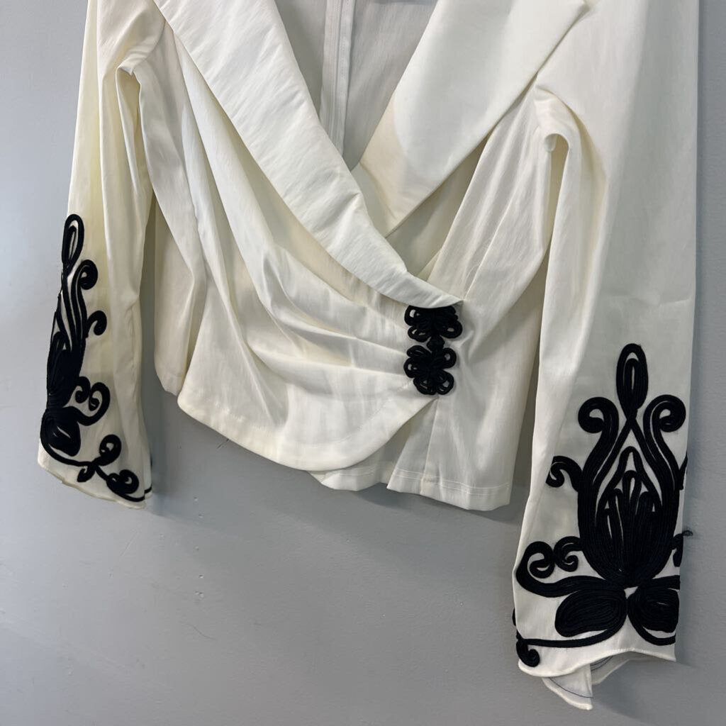 Jackie Jon Cream/ Black Detail Long Sleeve Wrap Top 14