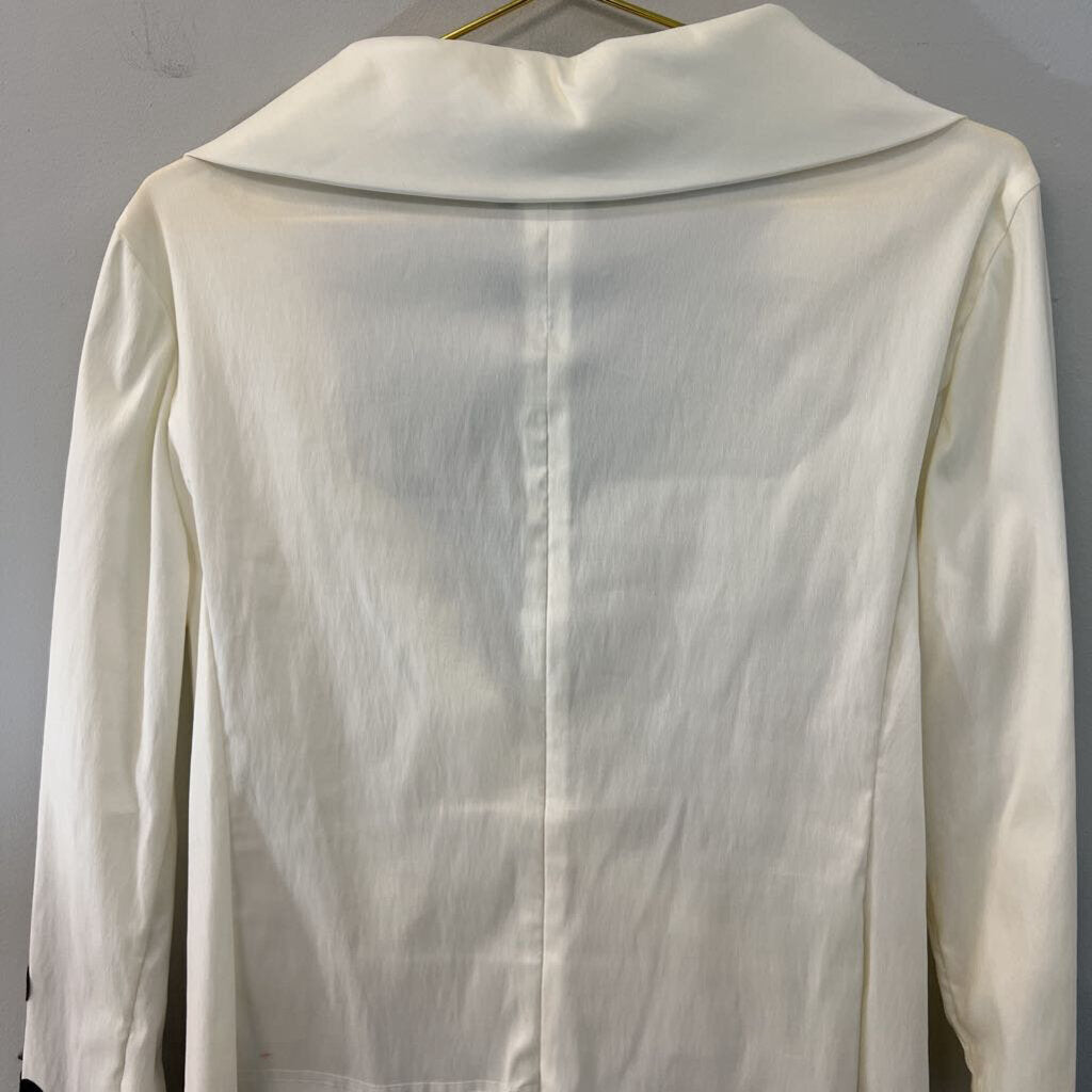 Jackie Jon Cream/ Black Detail Long Sleeve Wrap Top 14