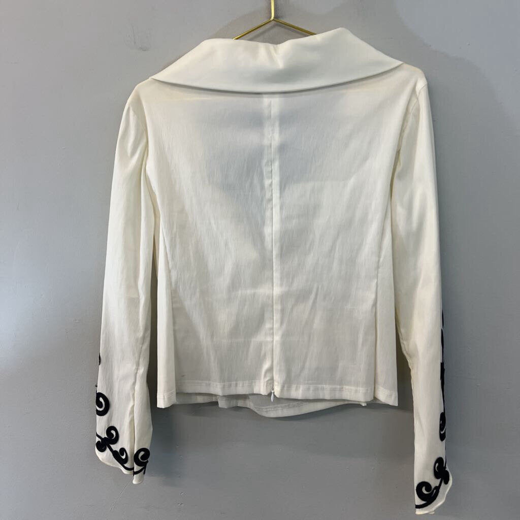 Jackie Jon Cream/ Black Detail Long Sleeve Wrap Top 14