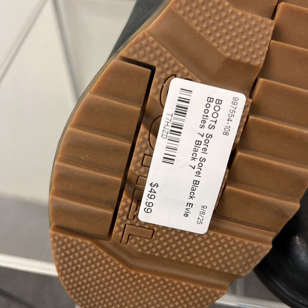 Sorel Black Evie Booties 7