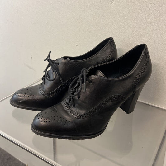 Franco Sarto Black Leather Bridget Lace Up Booties 7.5