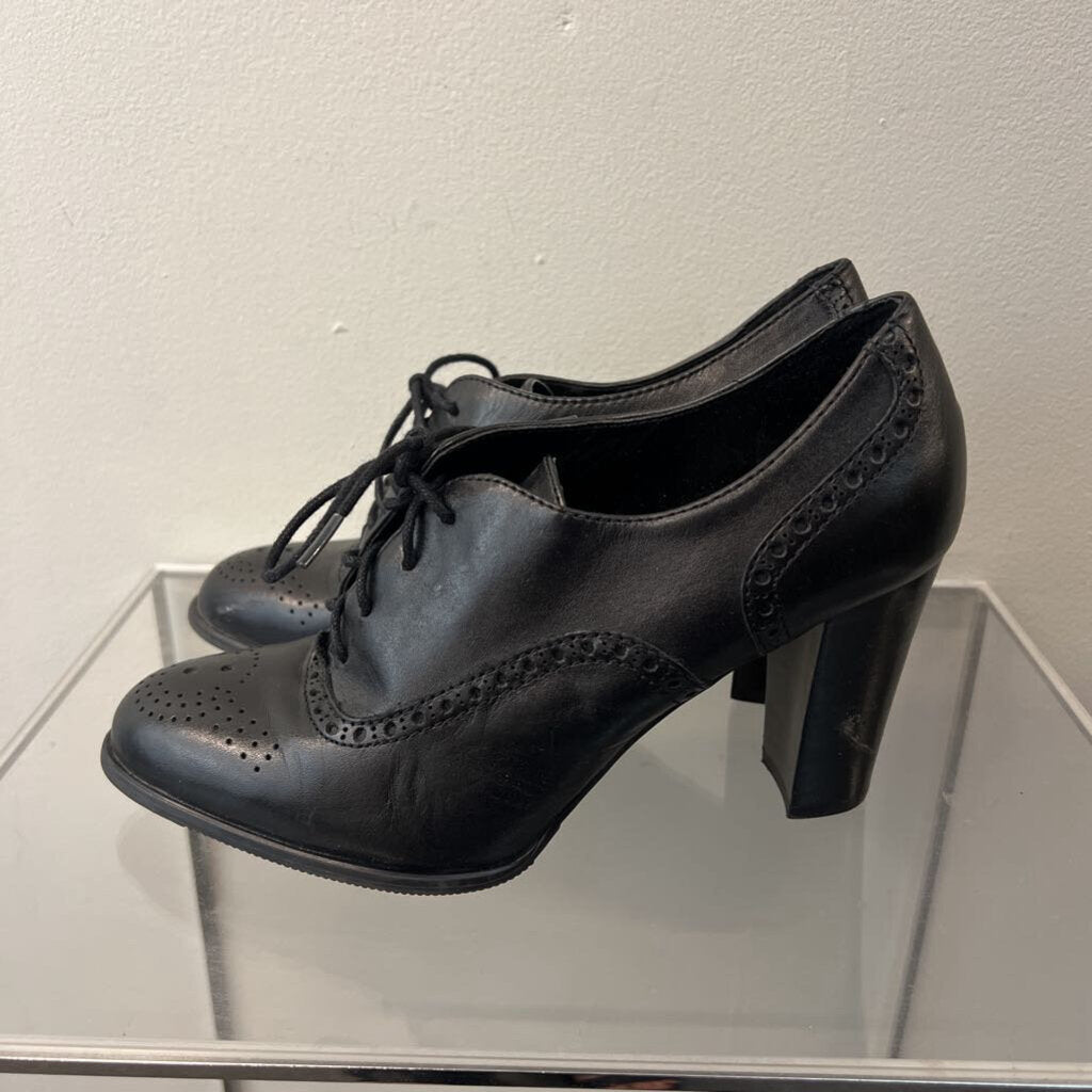 Franco Sarto Black Leather Bridget Lace Up Booties 7.5