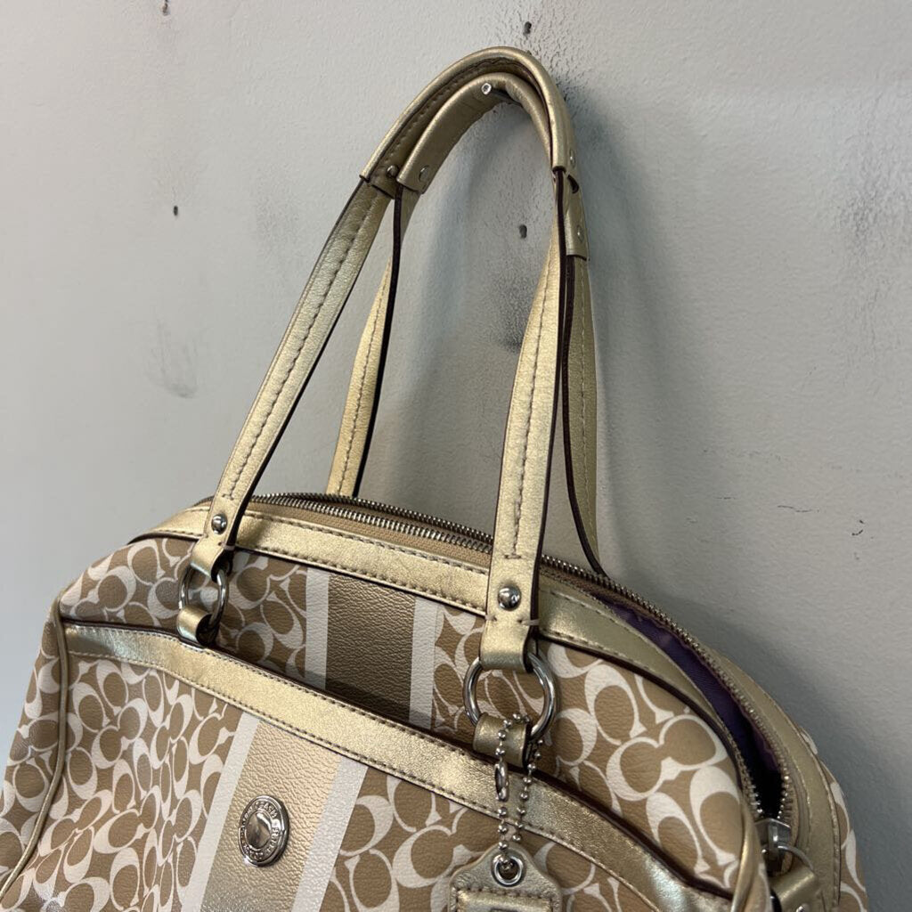 Coach Beige/ Cream Chelsea Heritage Purse