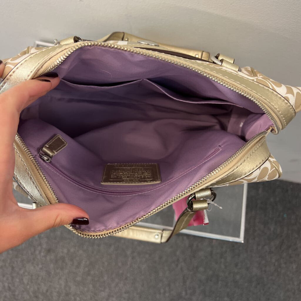 Coach Beige/ Cream Chelsea Heritage Purse