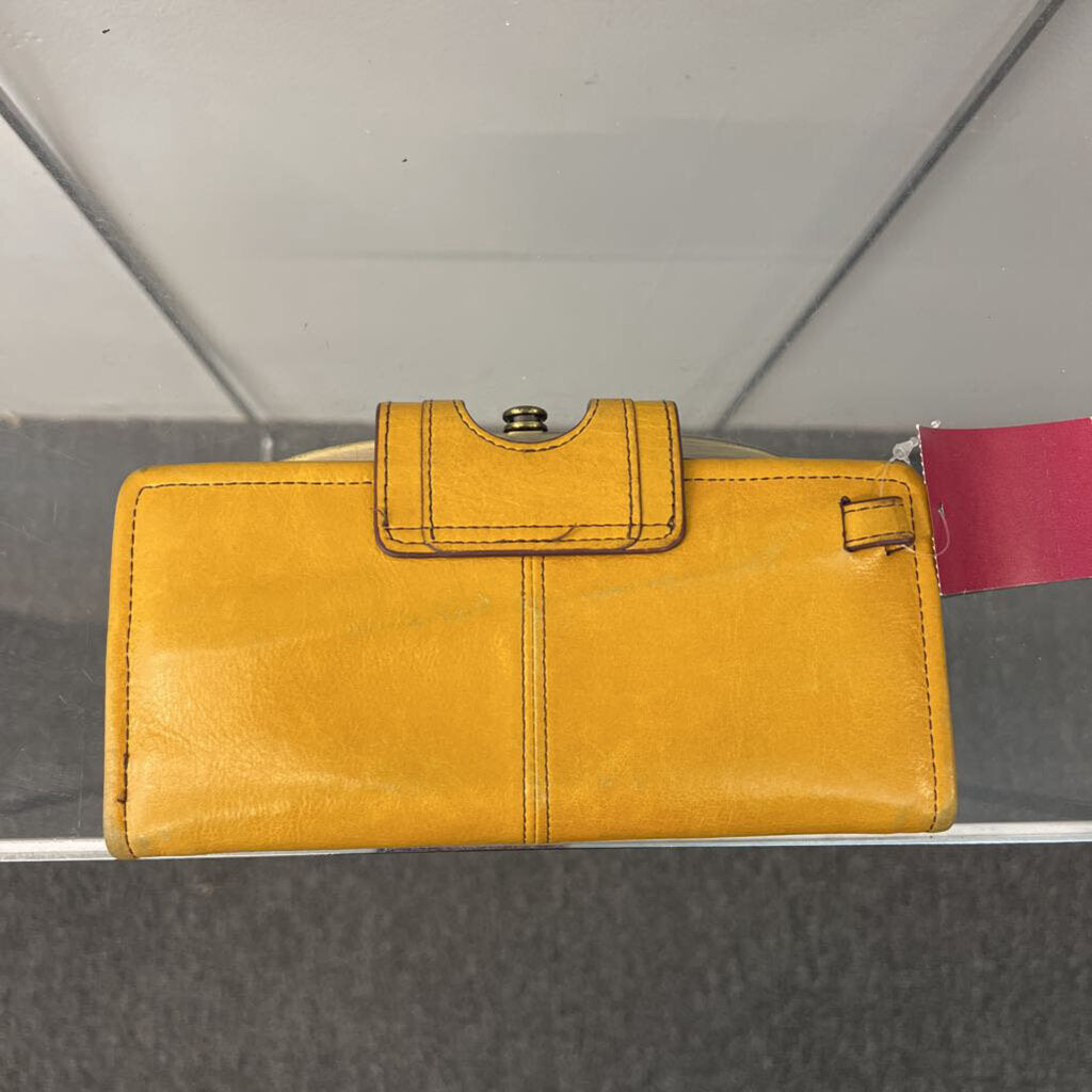 Hobo Yellow Leather Nova Wallet