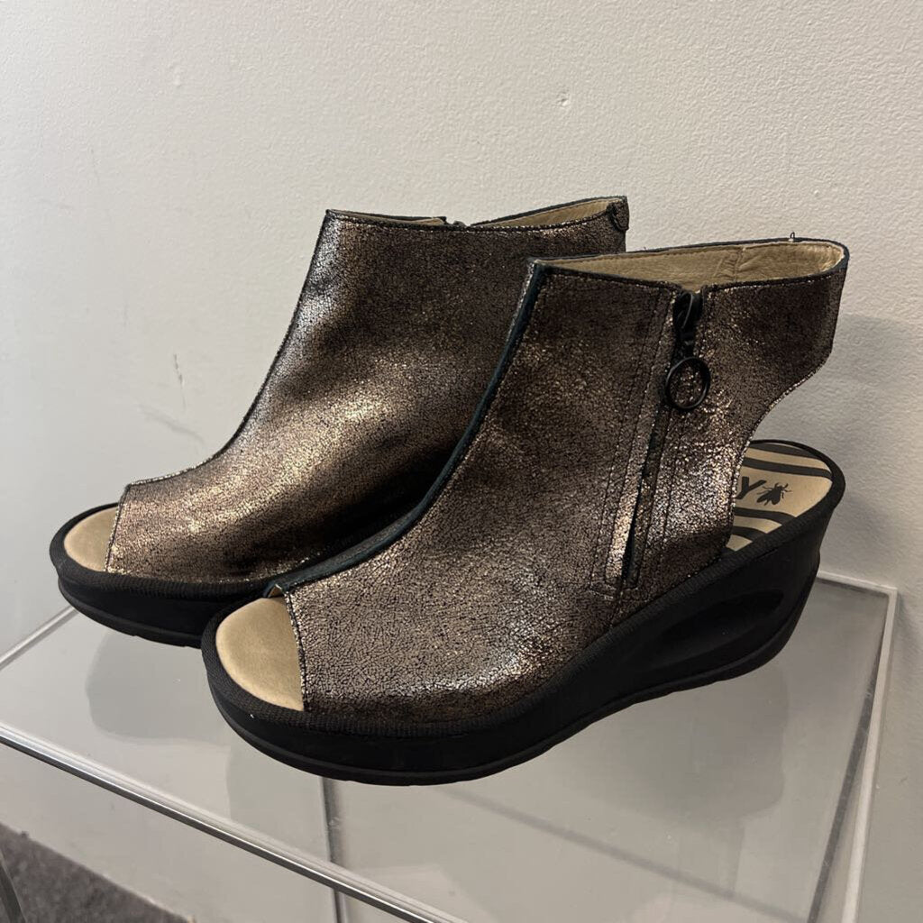 Fly London Black Graphite Jape Open Toe Wedges 40