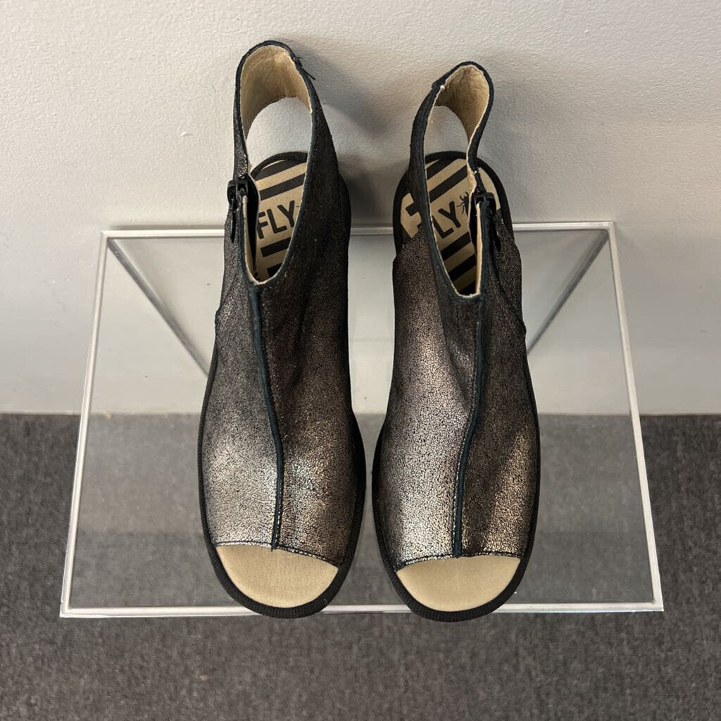 Fly London Black Graphite Jape Open Toe Wedges 40