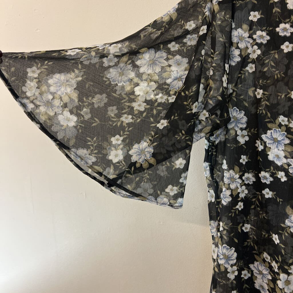 American Eagle Black/ Blue Flower Print Kimono Top One Size