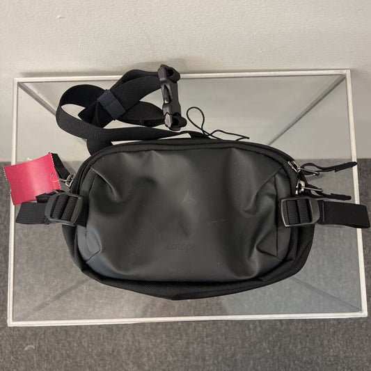 Cotopaxi Black Allpa Hip Pack