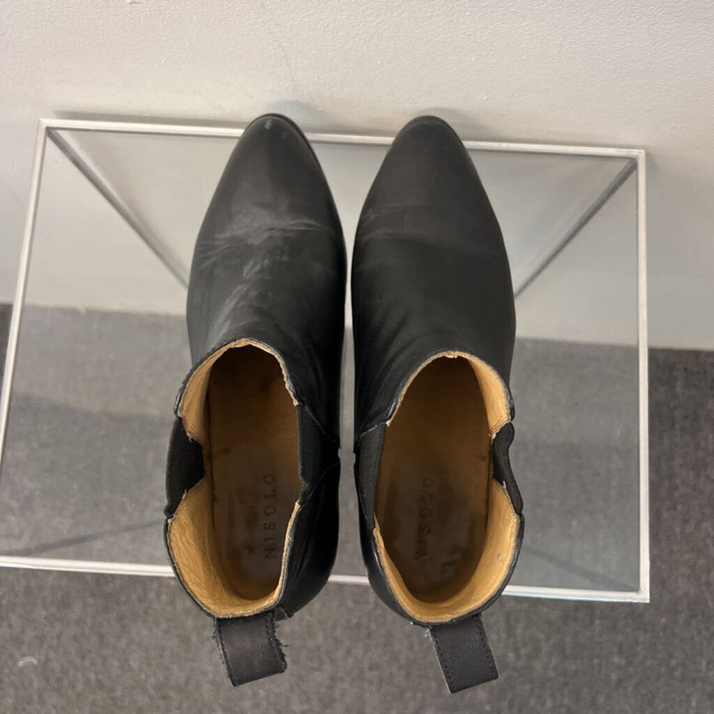 Nisolo Black Leather Eva Everyday Chelsea Boots 7.5