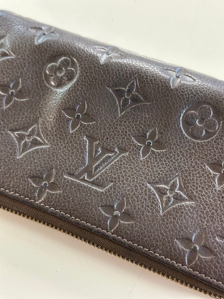 Louis Vuitton Brown Monogram Zippy Wallet