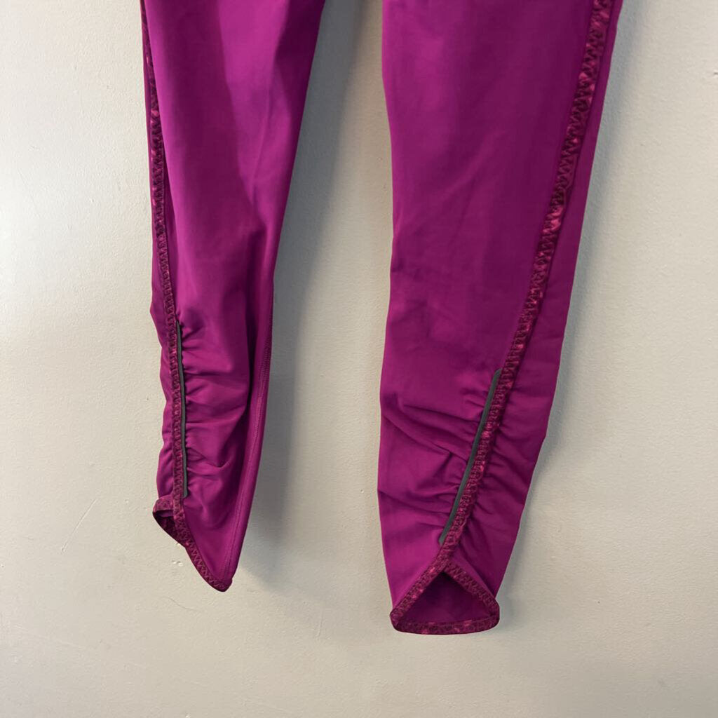Lululemon Magenta Cropped Leggings 2