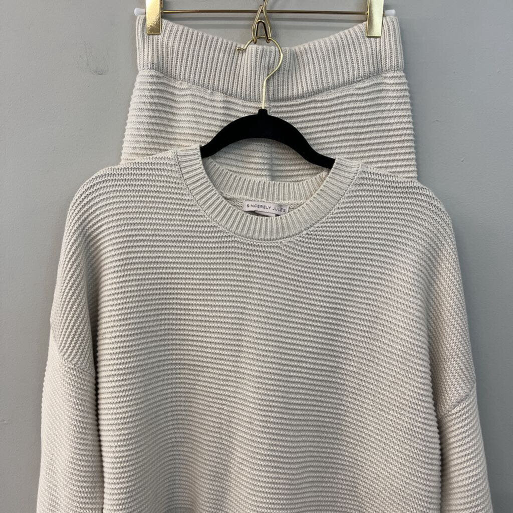 Sincerely Jules Cream Knit Sweater Pants/ Sweater Top Set Medium